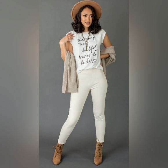 Brytny High Waisted Denim Ecru Jeans NWT - Picture 10 of 14